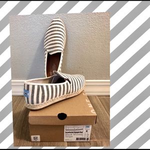 NEVER BEEN WORN, high quality comfortable shoes.